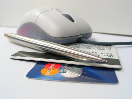 Получение кредита без посещения банка: за и против
